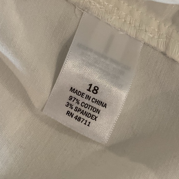 NWT Ophelia Roe Women’s White Stretch Capri Size 18 - Picture 5 of 6